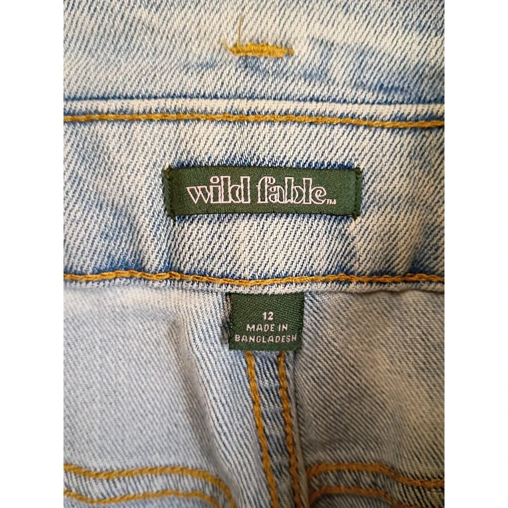 Retro Wild Fable Women 12 Light Wash High Rise Button Fly Seam Denim Shorts